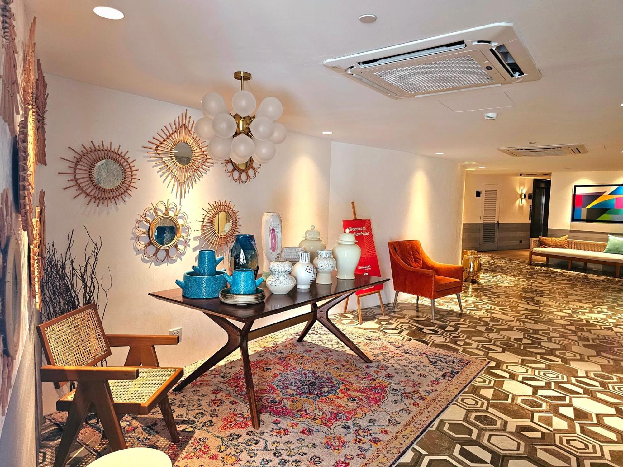 Acellyne'S Suites At The Residences At Commonwealth By Century Quezon City Exteriér fotografie