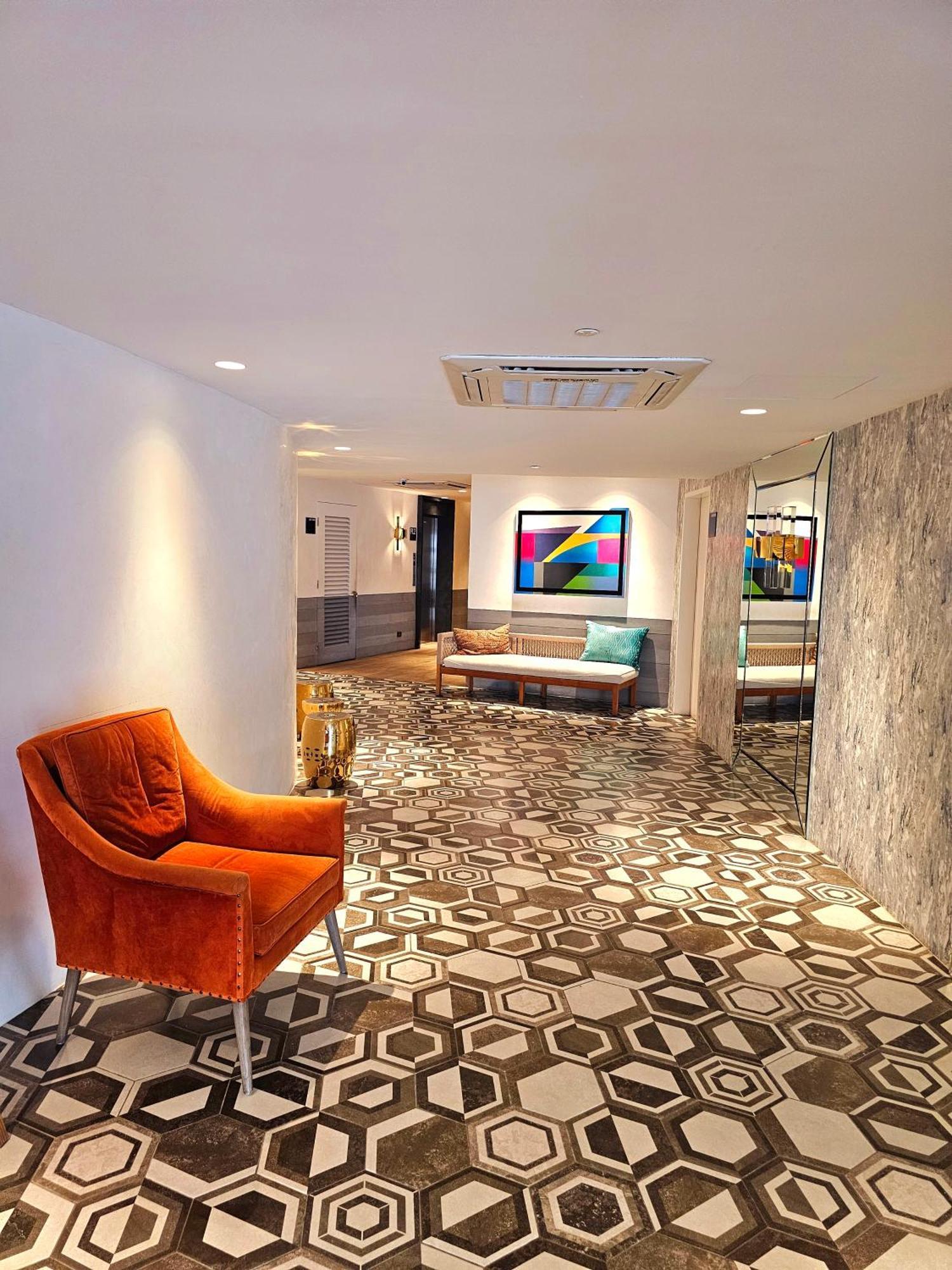 Acellyne'S Suites At The Residences At Commonwealth By Century Quezon City Exteriér fotografie