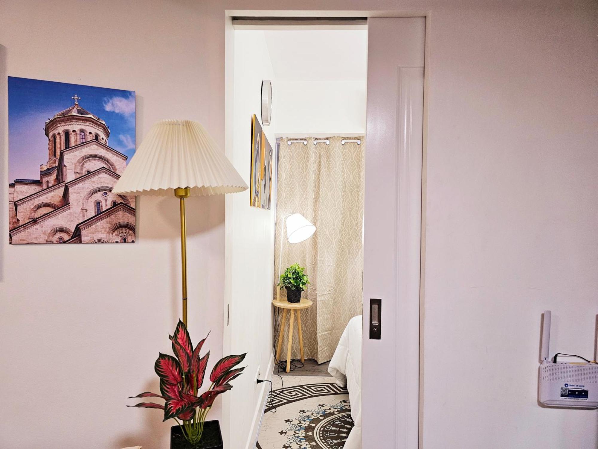Acellyne'S Suites At The Residences At Commonwealth By Century Quezon City Exteriér fotografie