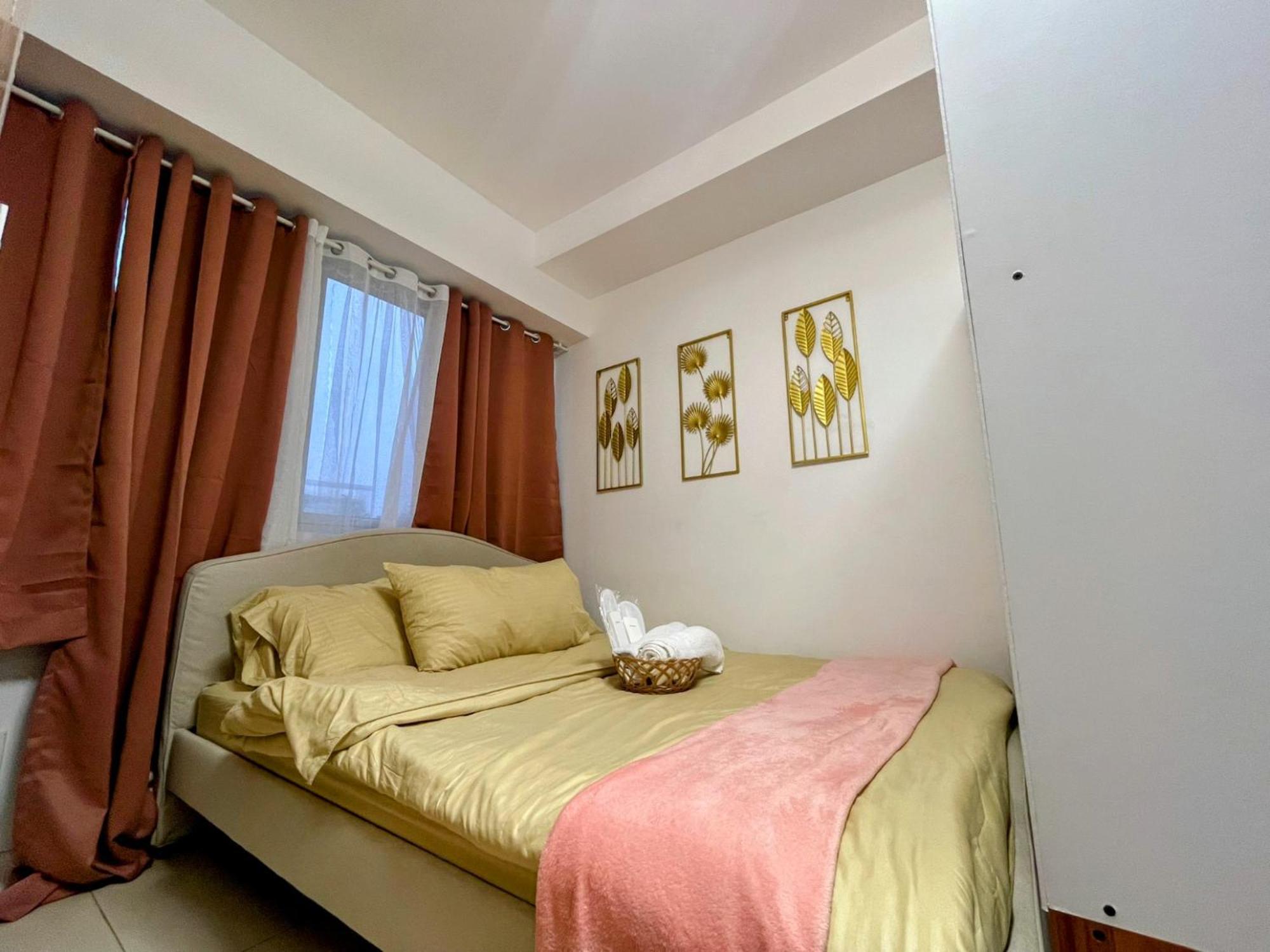 Acellyne'S Suites At The Residences At Commonwealth By Century Quezon City Pokoj fotografie