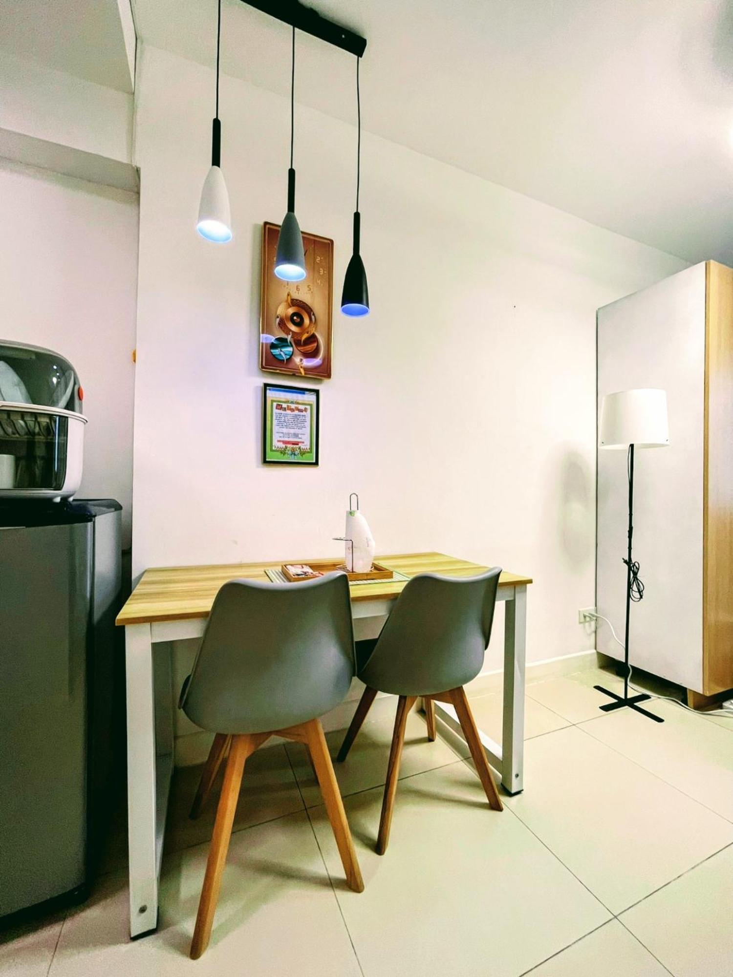 Acellyne'S Suites At The Residences At Commonwealth By Century Quezon City Pokoj fotografie