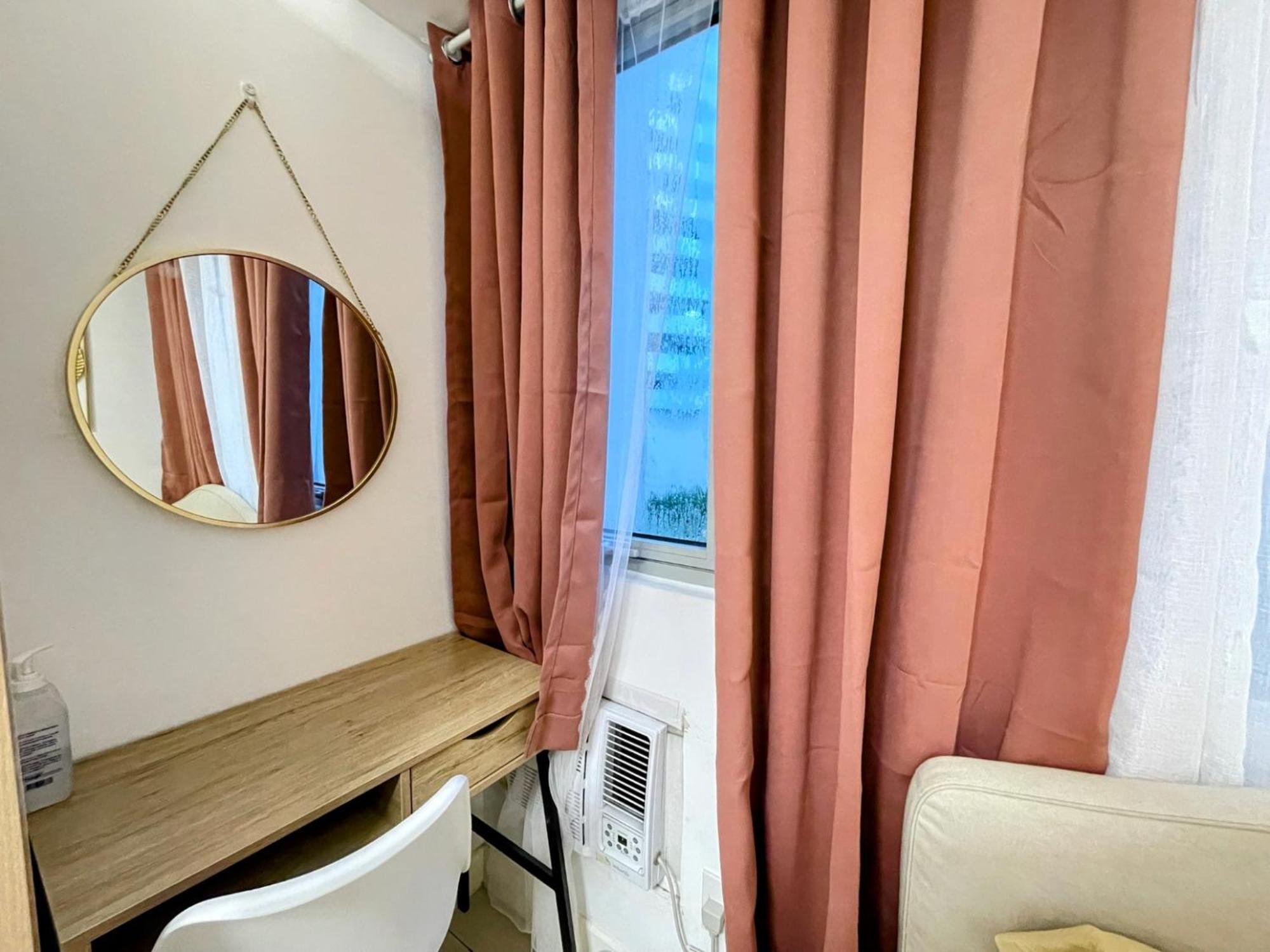 Acellyne'S Suites At The Residences At Commonwealth By Century Quezon City Pokoj fotografie